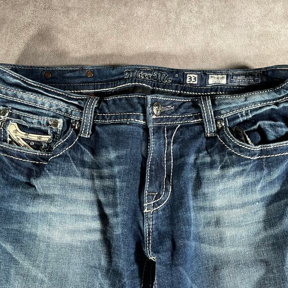 Y2K Miss Me Embellished Dark Wash Denim Capri Pants - Picture 4 of 8